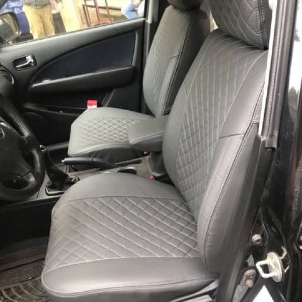 Чехлы Автопилот на Mitsubishi Outlander 1 2002-2007 г.в.